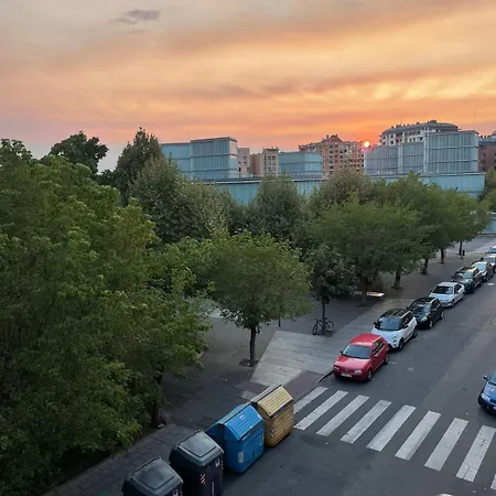 Moderno Junto Al Musac * León