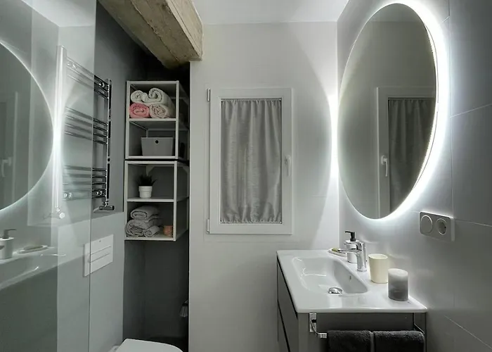 Moderno Junto Al Musac *