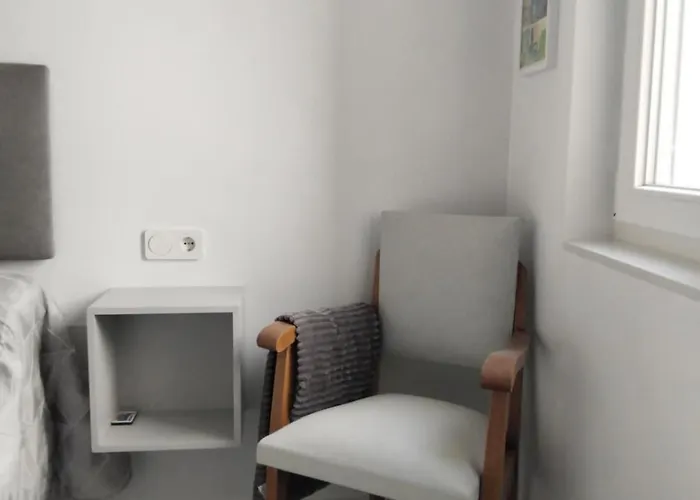 Moderno Junto Al Musac León