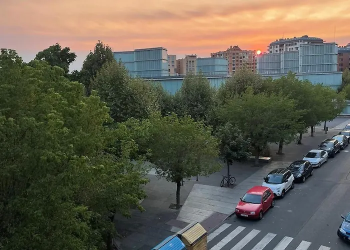 Moderno Junto Al Musac * León